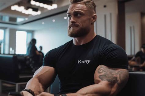 Chris Bumstead Net Worth 